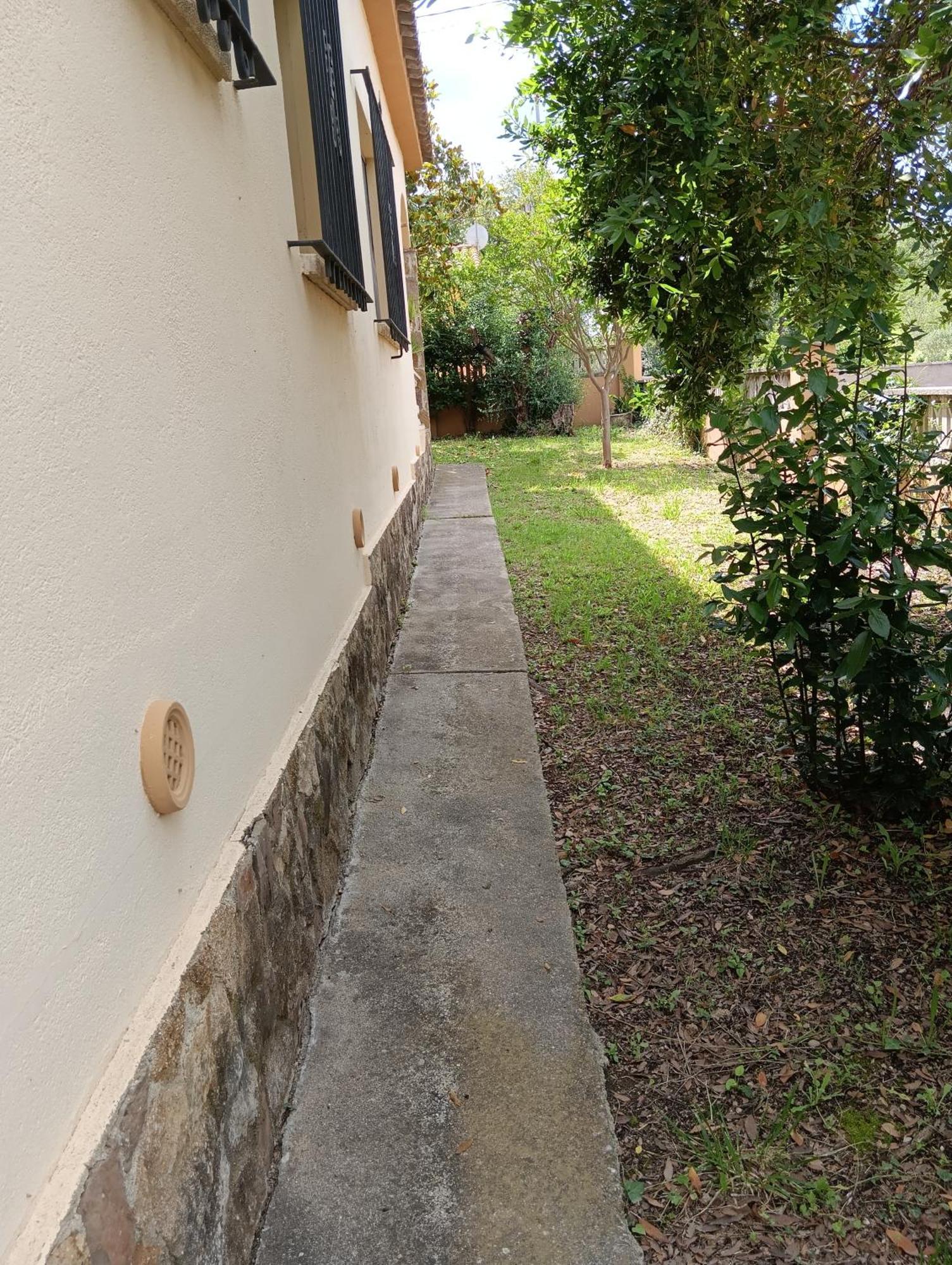 Casa amb jardí a poble de l'Alt Empordà Vila Vilaur Exterior foto